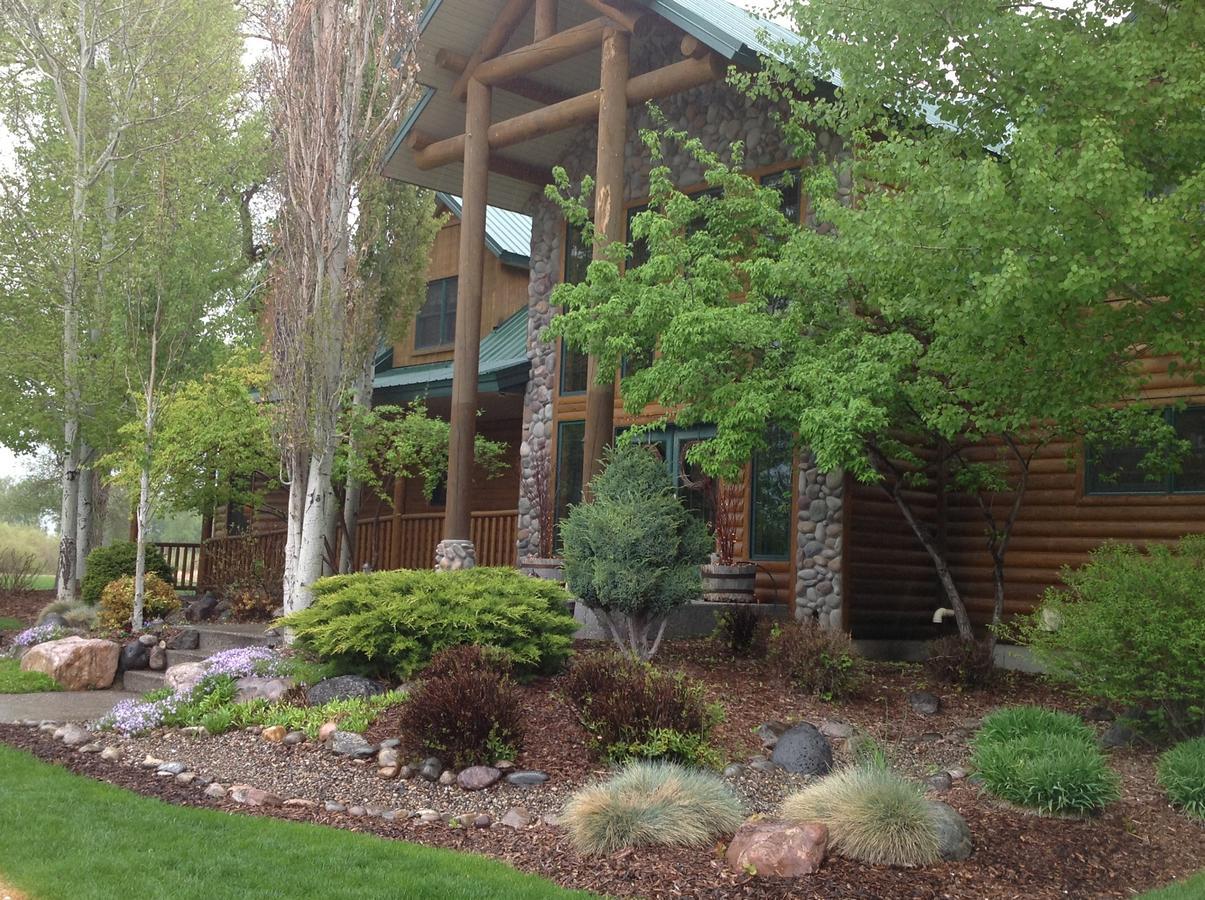 Blue Heron Inn Bed And Breakfast Rexburg Exteriér fotografie